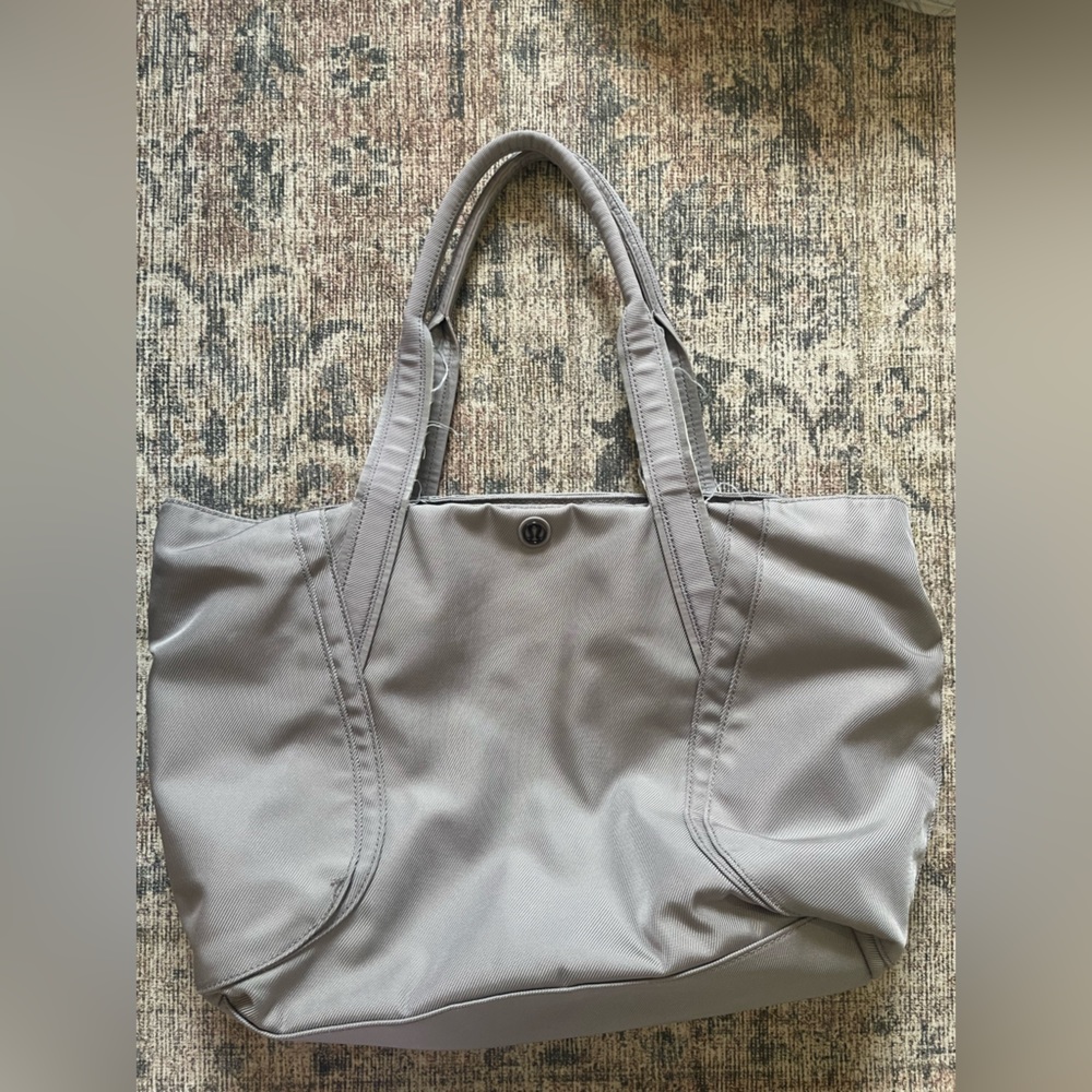 Lululemon bag